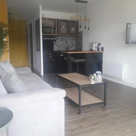 Apartment Expose Plein Sud Vu Sur Le Port De Plaisance *